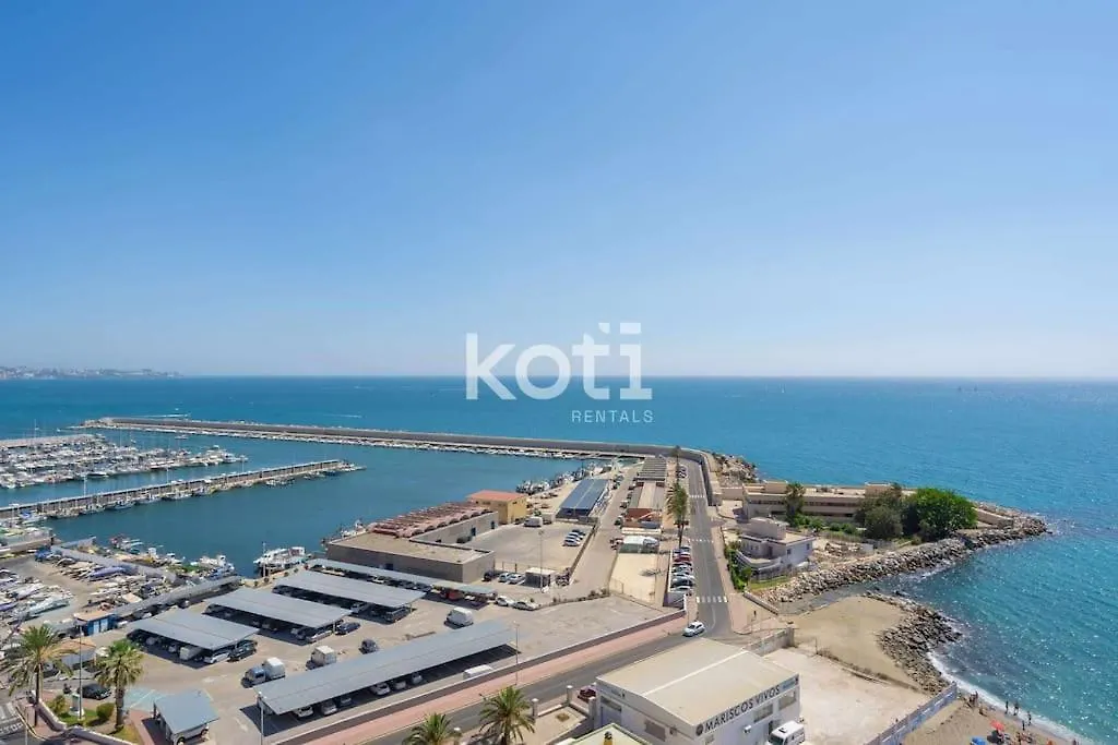Koti Rentals - Atico Palangreros Fuengirola 0*,  İspanya