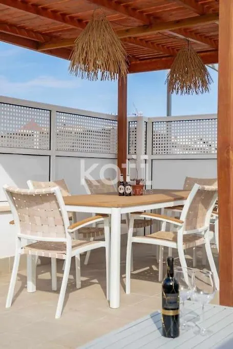 Koti Rentals - Atico Palangreros Fuengirola Daire
